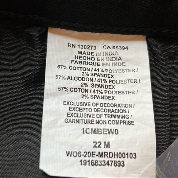 Lee black jeans regular fit, boot cut, mid-rise Size 22 Medium 5 pocket NWT - Picture 4 of 8